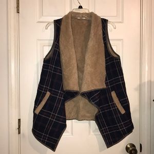 No longer fits. Hardly worn